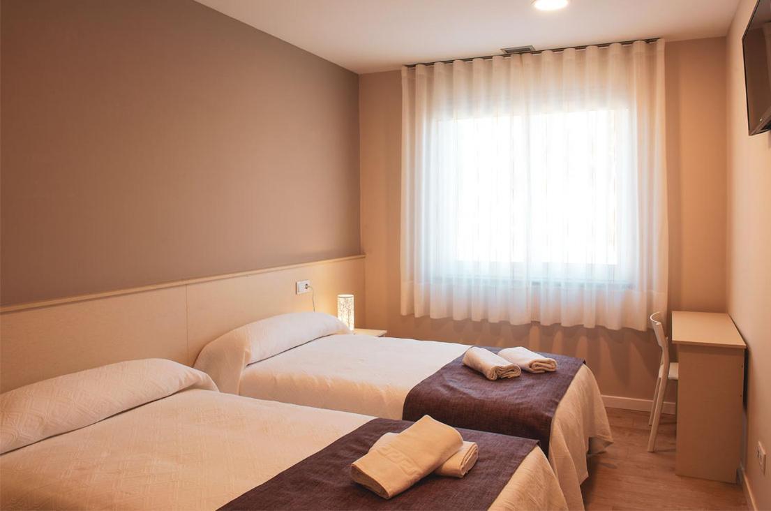 Hotel La Puerta De Arzúa Buitenkant foto